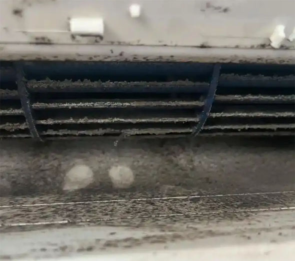 绥芬河空调吹的风有股烧焦味是怎么回事